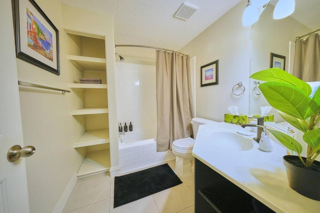 Apartment Casa Pura Vida Hot Tub, Pool & Ping Pong Tables W Backyard & Bbq *