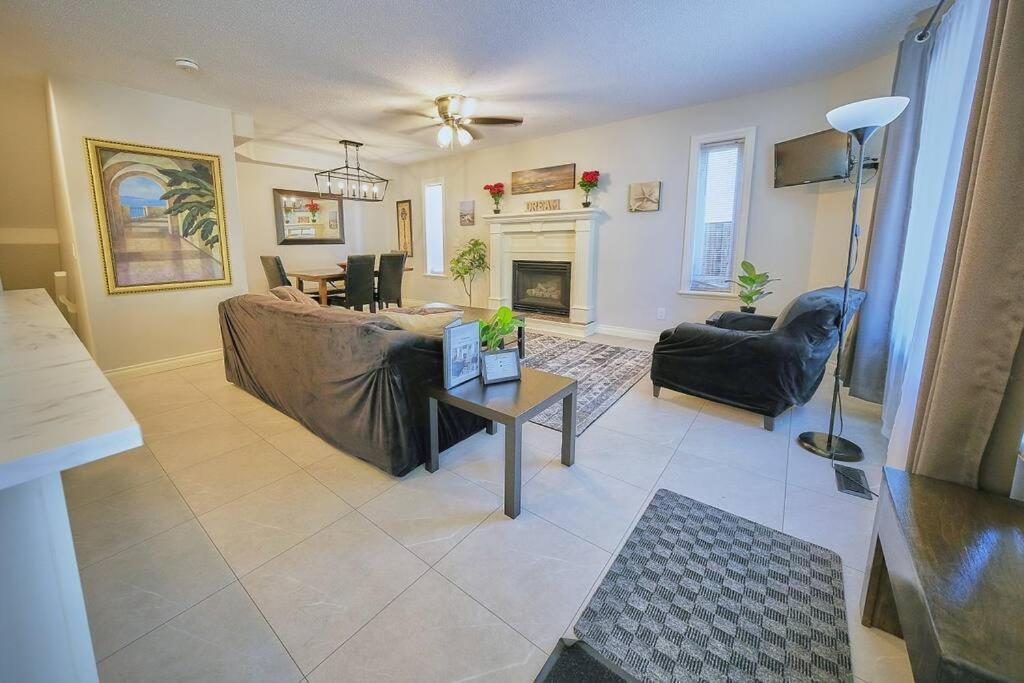 Casa Pura Vida Hot Tub, Pool & Ping Pong Tables W Backyard & Bbq Apartment
